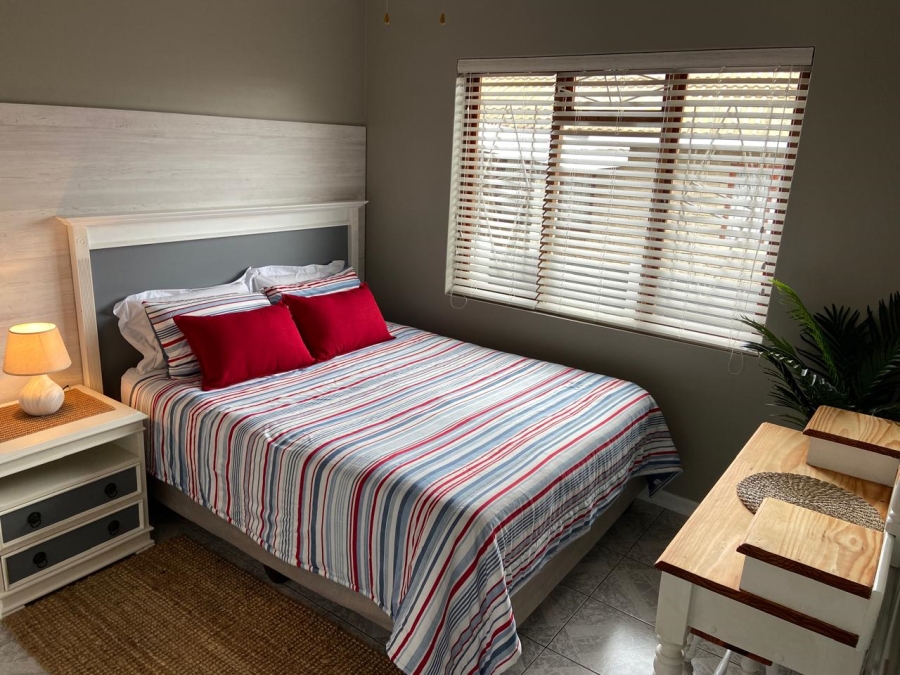 7 Bedroom Property for Sale in Hartenbos Central Western Cape